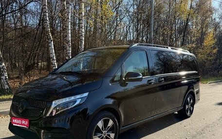 Mercedes-Benz V-Класс, 2021 год, 7 900 000 рублей, 3 фотография