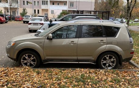 Mitsubishi Outlander III рестайлинг 3, 2007 год, 1 300 000 рублей, 2 фотография