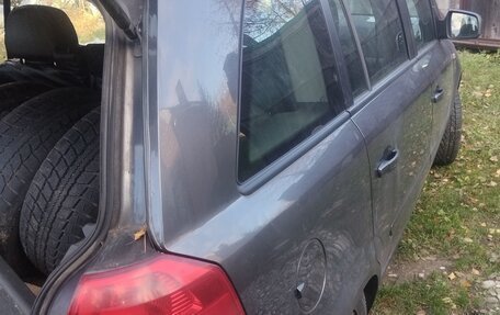 Opel Zafira B, 2010 год, 399 999 рублей, 3 фотография