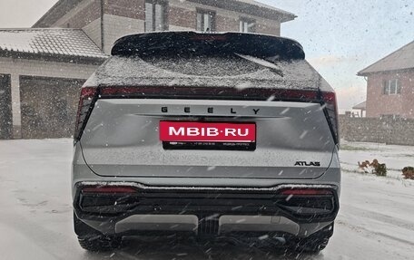 Geely Atlas, 2024 год, 2 800 000 рублей, 3 фотография
