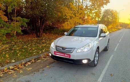 Subaru Outback IV рестайлинг, 2011 год, 1 450 000 рублей, 2 фотография