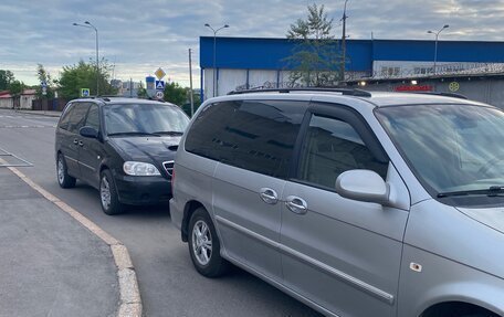 KIA Carnival III, 2004 год, 330 000 рублей, 1 фотография