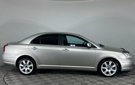 Toyota Avensis III рестайлинг, 2005 год, 647 000 рублей, 4 фотография