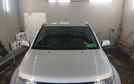 Suzuki Grand Vitara, 2011 год, 900 000 рублей, 1 фотография