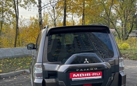 Mitsubishi Pajero IV рестайлинг 2, 2014 год, 2 500 000 рублей, 4 фотография