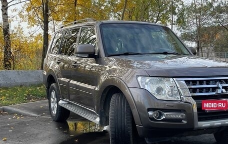 Mitsubishi Pajero IV рестайлинг 2, 2014 год, 2 500 000 рублей, 7 фотография