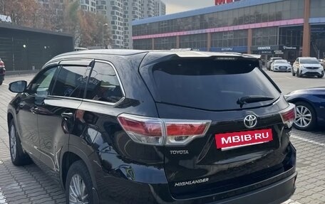 Toyota Highlander III, 2014 год, 2 990 000 рублей, 6 фотография