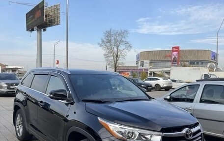 Toyota Highlander III, 2014 год, 2 990 000 рублей, 15 фотография