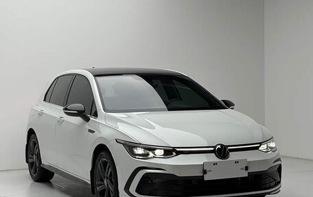 Volkswagen Golf VIII, 2023 год, 2 346 000 рублей, 2 фотография