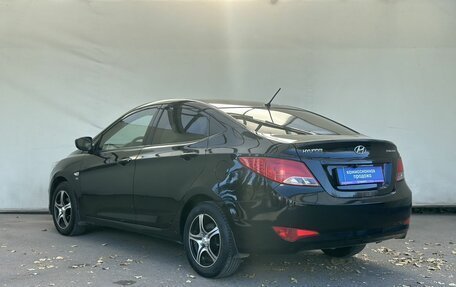 Hyundai Solaris II рестайлинг, 2015 год, 970 000 рублей, 5 фотография