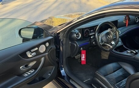 Mercedes-Benz E-Класс, 2017 год, 3 950 000 рублей, 11 фотография