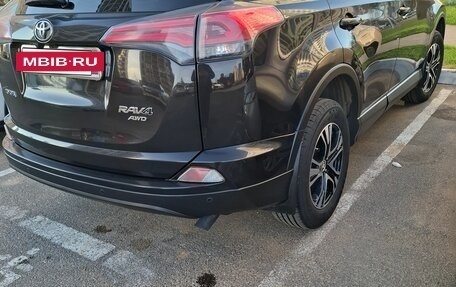 Toyota RAV4, 2015 год, 1 740 000 рублей, 4 фотография