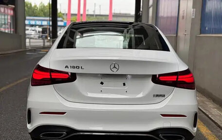 Mercedes-Benz A-Класс, 2023 год, 2 550 000 рублей, 4 фотография