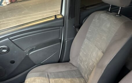Renault Logan I, 2013 год, 185 000 рублей, 10 фотография