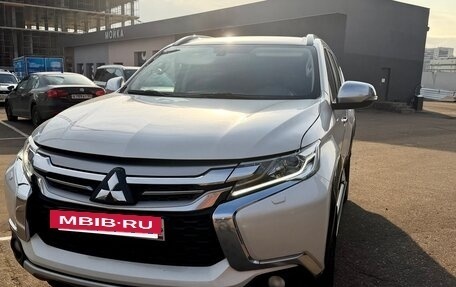 Mitsubishi Pajero Sport III рестайлинг, 2020 год, 2 680 000 рублей, 2 фотография