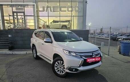 Mitsubishi Pajero Sport III рестайлинг, 2019 год, 2 150 000 рублей, 3 фотография