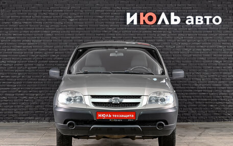 Chevrolet Niva I рестайлинг, 2017 год, 750 000 рублей, 3 фотография