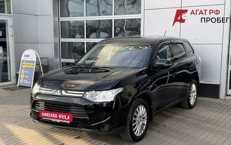 Mitsubishi Outlander III рестайлинг 3, 2013 год, 1 280 000 рублей, 3 фотография