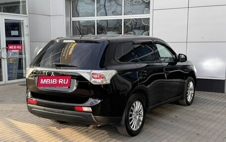 Mitsubishi Outlander III рестайлинг 3, 2013 год, 1 280 000 рублей, 6 фотография