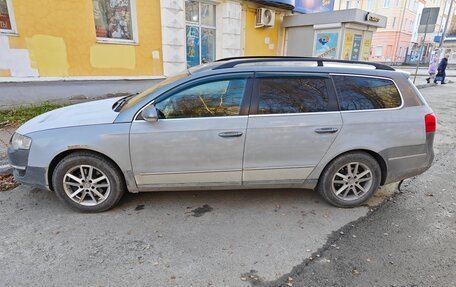 Volkswagen Passat B6, 2005 год, 599 000 рублей, 3 фотография
