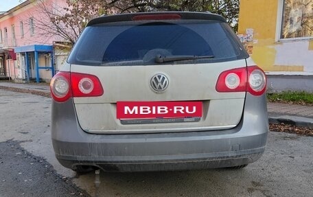 Volkswagen Passat B6, 2005 год, 599 000 рублей, 2 фотография