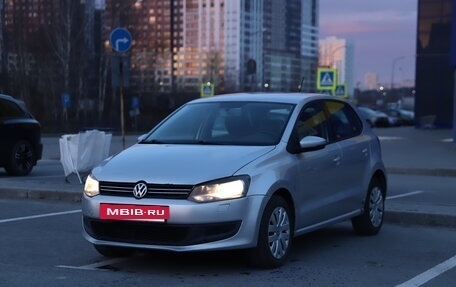 Volkswagen Polo VI (EU Market), 2010 год, 715 000 рублей, 3 фотография