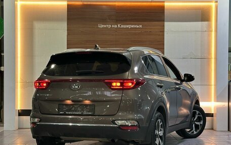 KIA Sportage IV рестайлинг, 2020 год, 2 049 000 рублей, 4 фотография