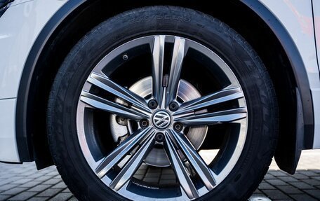 Volkswagen Tiguan II, 2018 год, 3 250 000 рублей, 7 фотография