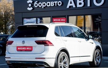 Volkswagen Tiguan II, 2018 год, 3 250 000 рублей, 4 фотография