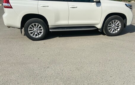 Toyota Land Cruiser Prado 150 рестайлинг, 2015 год, 3 800 000 рублей, 7 фотография