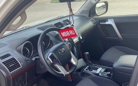 Toyota Land Cruiser Prado 150 рестайлинг, 2015 год, 3 800 000 рублей, 3 фотография