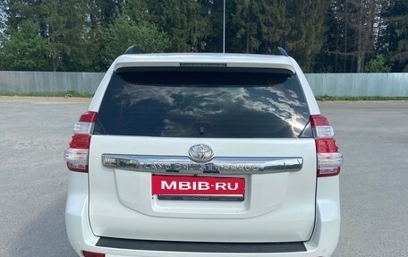 Toyota Land Cruiser Prado 150 рестайлинг, 2015 год, 3 800 000 рублей, 2 фотография