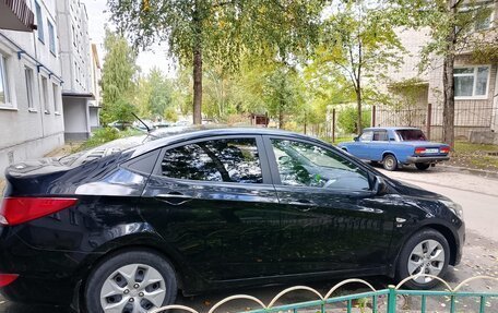 Hyundai Solaris II рестайлинг, 2016 год, 1 200 000 рублей, 3 фотография
