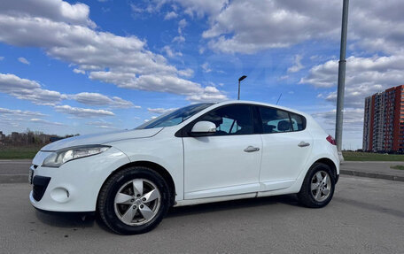 Renault Megane III рестайлинг, 2012 год, 580 000 рублей, 2 фотография
