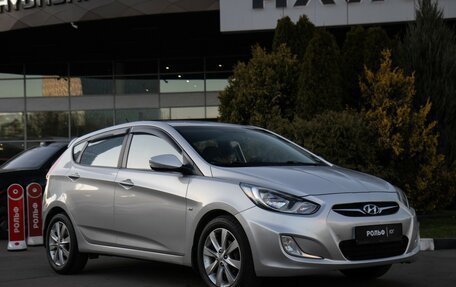Hyundai Solaris II рестайлинг, 2012 год, 828 000 рублей, 2 фотография