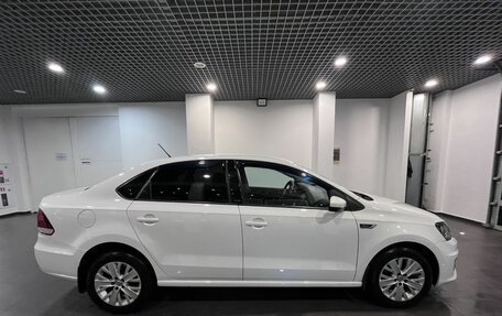 Volkswagen Polo VI (EU Market), 2016 год, 880 000 рублей, 2 фотография