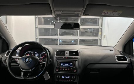 Volkswagen Polo VI (EU Market), 2016 год, 880 000 рублей, 9 фотография