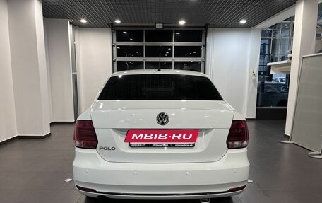 Volkswagen Polo VI (EU Market), 2016 год, 880 000 рублей, 4 фотография