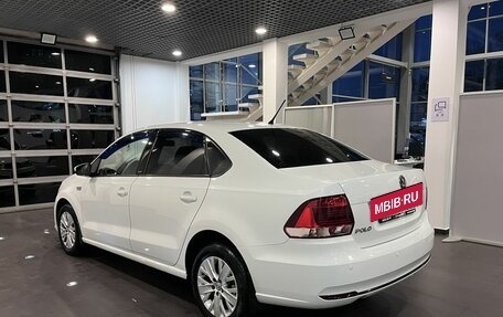 Volkswagen Polo VI (EU Market), 2016 год, 880 000 рублей, 5 фотография