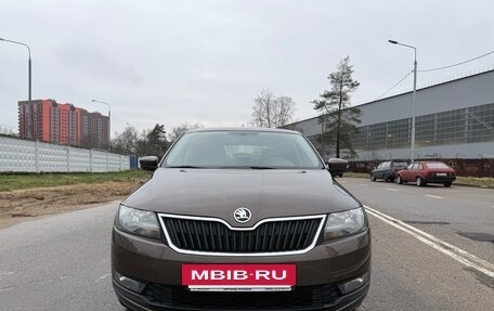 Skoda Rapid I, 2018 год, 1 300 000 рублей, 3 фотография
