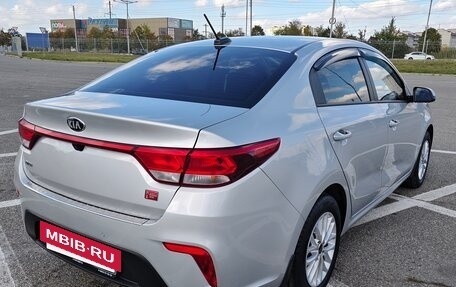 KIA Rio IV, 2018 год, 1 560 000 рублей, 4 фотография