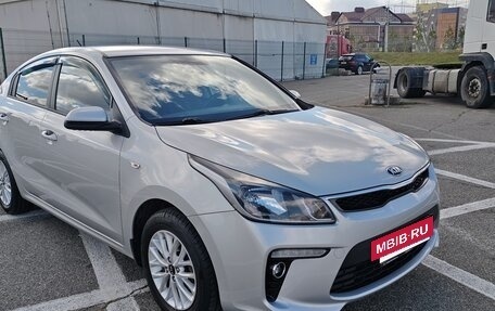 KIA Rio IV, 2018 год, 1 560 000 рублей, 2 фотография