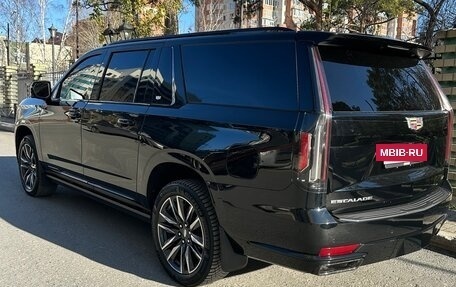 Cadillac Escalade V, 2023 год, 13 500 000 рублей, 7 фотография