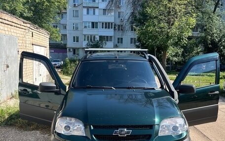 Chevrolet Niva I рестайлинг, 2015 год, 650 000 рублей, 1 фотография