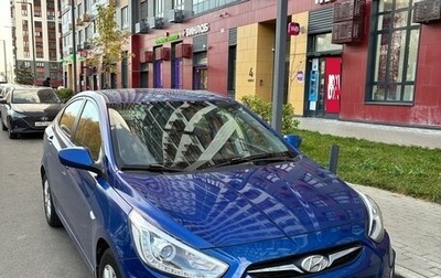 Hyundai Solaris II рестайлинг, 2013 год, 750 000 рублей, 1 фотография