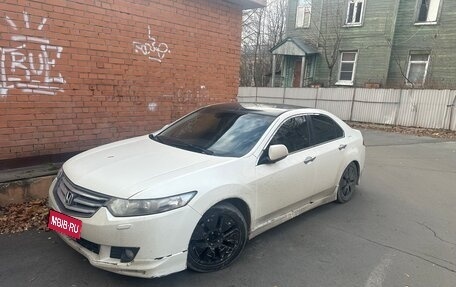 Honda Accord VIII рестайлинг, 2008 год, 700 000 рублей, 1 фотография