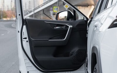 Toyota RAV4, 2021 год, 3 300 000 рублей, 1 фотография