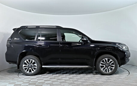 Toyota Land Cruiser Prado 150 рестайлинг, 2022 год, 6 990 000 рублей, 5 фотография