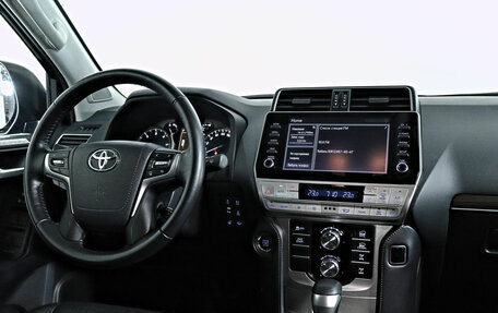 Toyota Land Cruiser Prado 150 рестайлинг, 2022 год, 6 990 000 рублей, 15 фотография