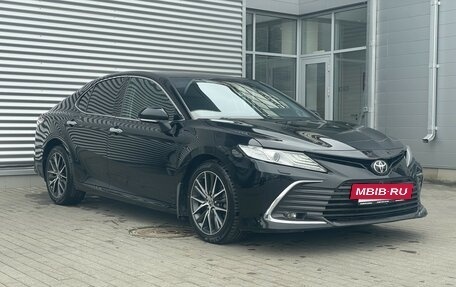 Toyota Camry, 2021 год, 3 390 000 рублей, 3 фотография